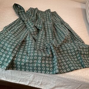 THE GREAT Gently Used Tiered Floral Skirt Size 3 (Large)